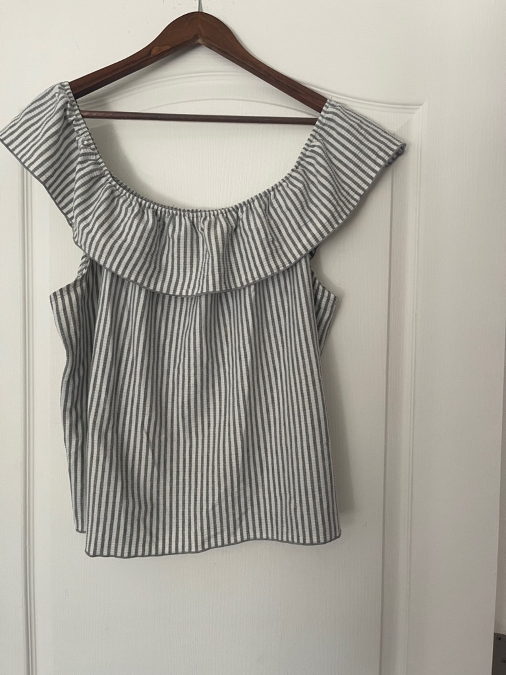 Striped Off-Shoulder Ruffle Camisole - Gray/White